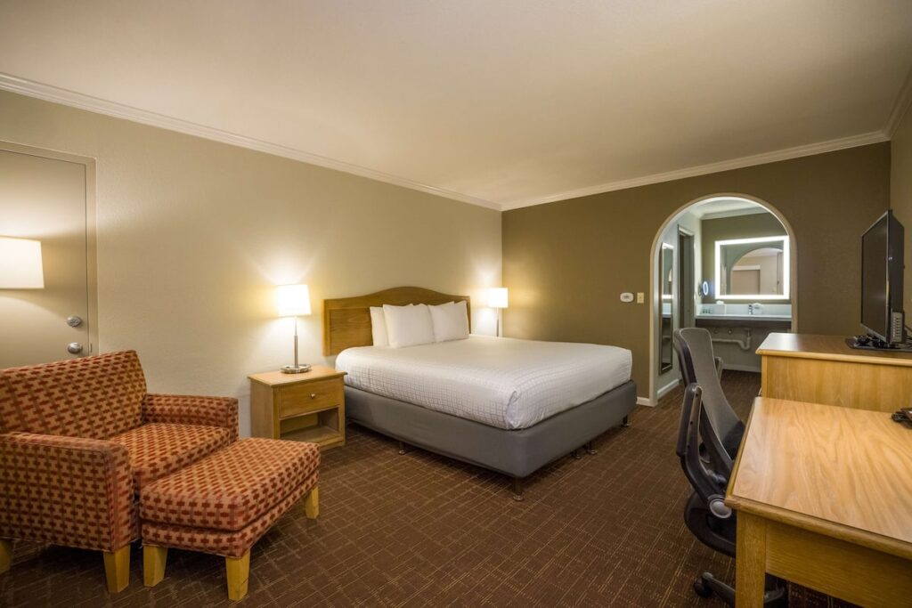 Best Western Inn - Image 4