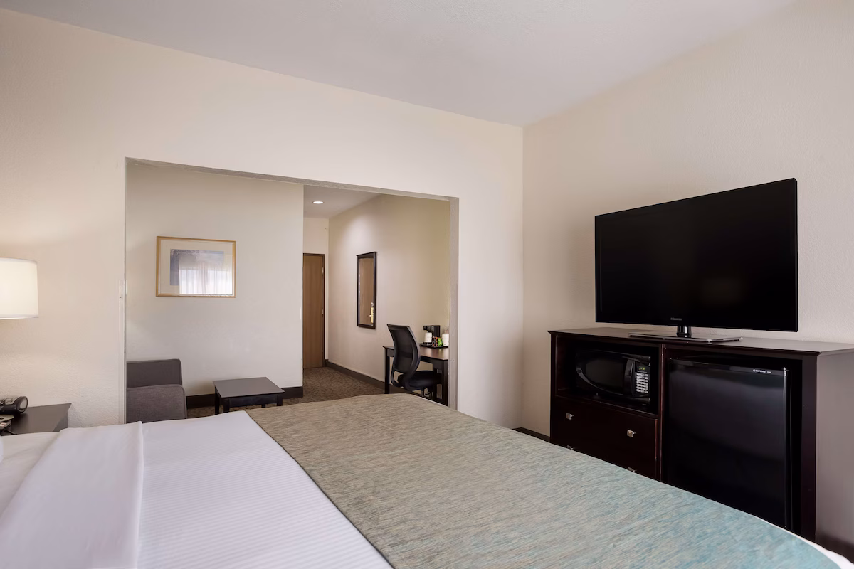 Best Western Kendallville Inn - Image 4