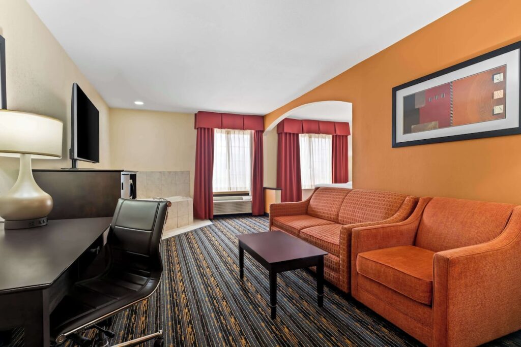 Best Western Kenosha Inn - Image 4
