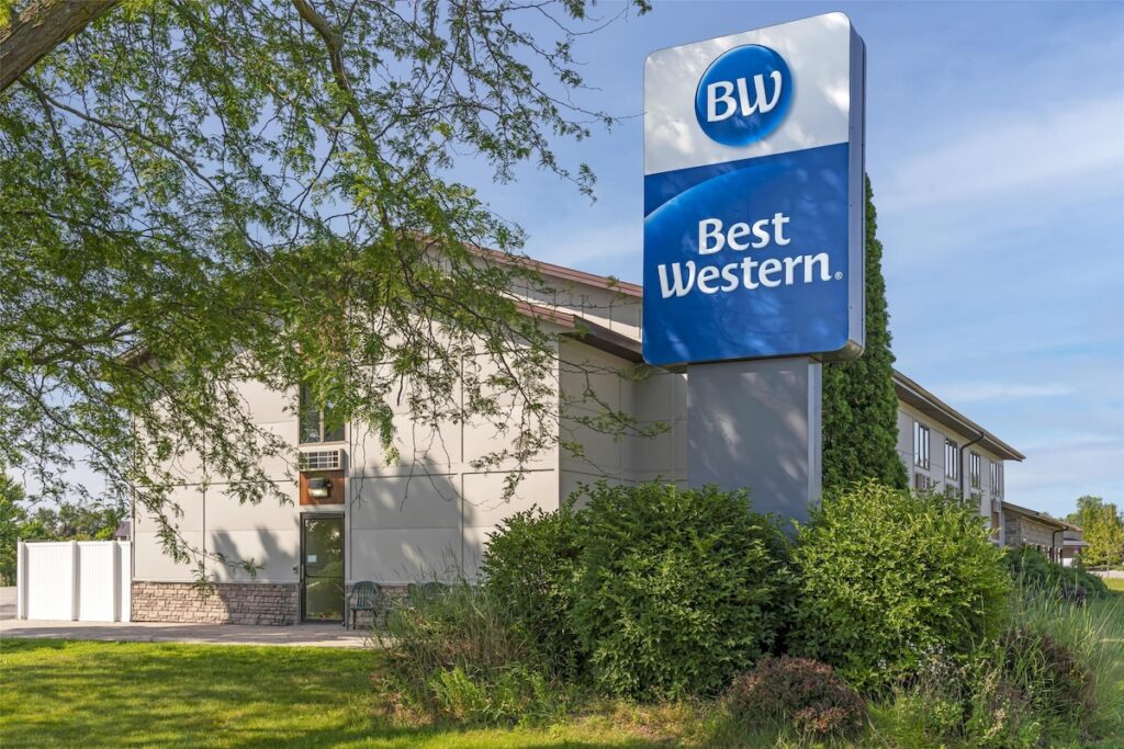 Best Western Maritime Inn - Image 4