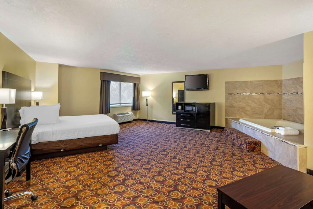Best Western Monticello - Image 2