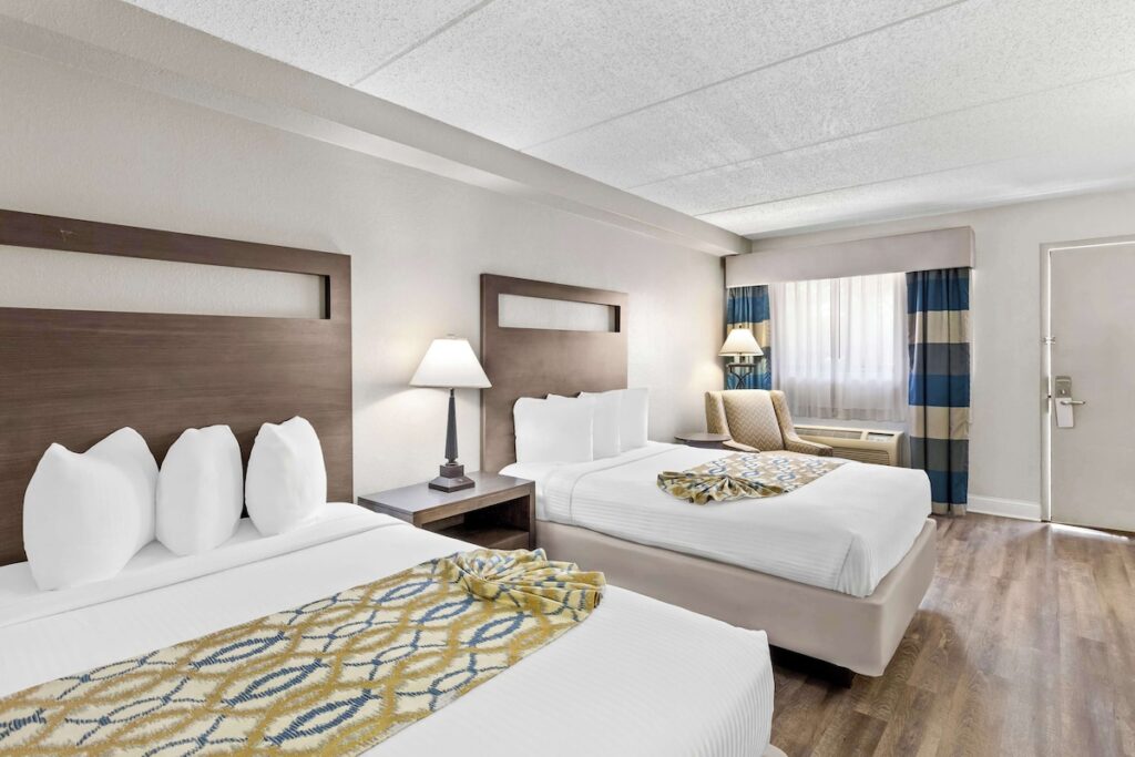 Best Western Naperville Inn - Image 4