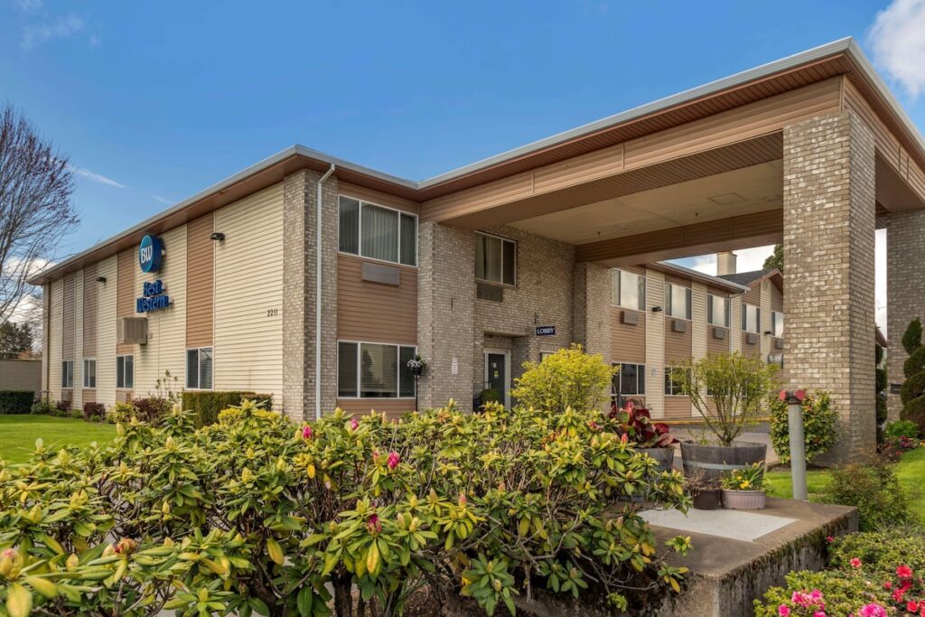Best Western Newberg Inn - Image 4