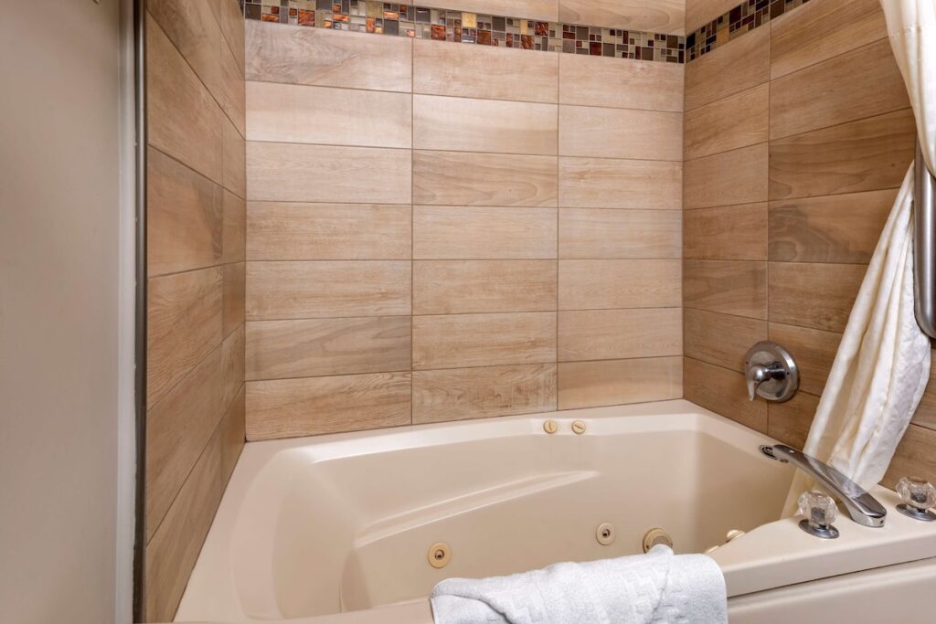 Best Western Newberg Inn - Image 1