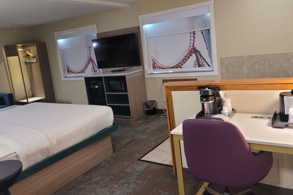 Best Western Plus Altoona Inn - Image 3