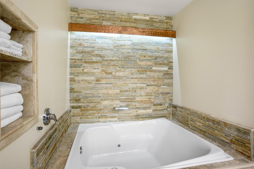 Best Western Plus Arroyo Roble Hotel & Creekside Villas