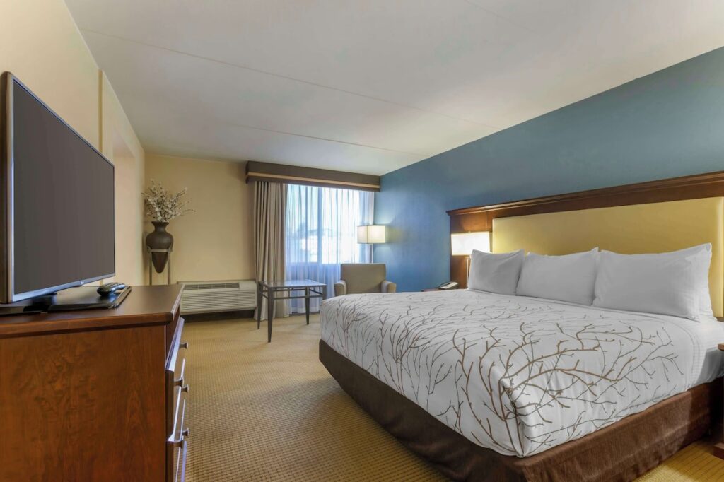 Best Western Plus Coeur d’Alene Inn - Image 3