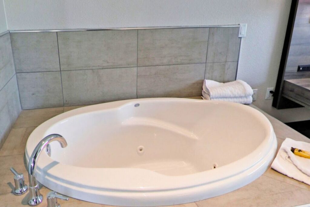 Best Western Plus Executive Residency Phoenix North Happy Valley - Image 1