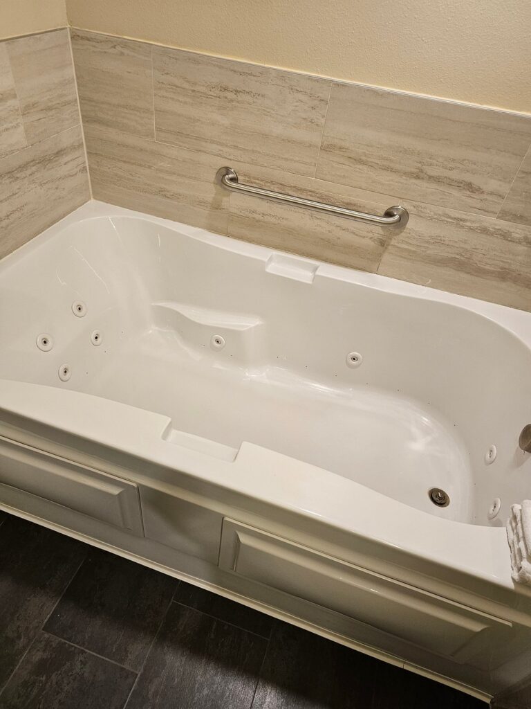 Best Western Plus Fillmore Inn & Suites - Image 1