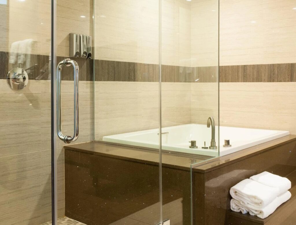 Best Western Plus Glendale - Image 3