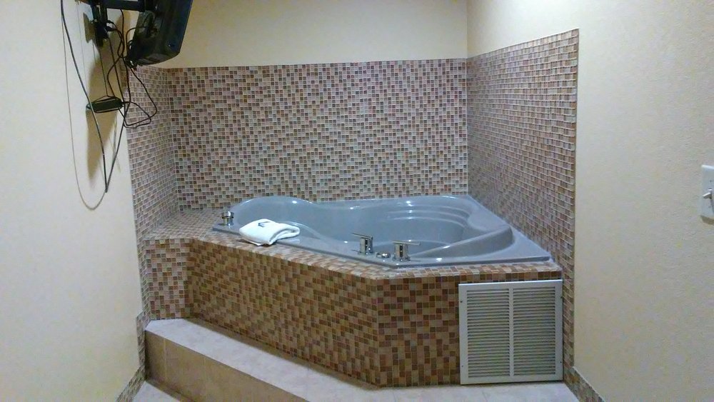 Best Western Plus Goodman Inn & Suites