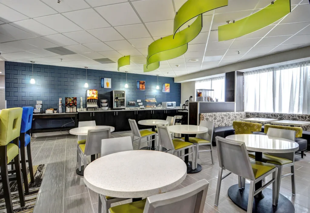 Best Western Plus Hanes Mall Hotel - Image 3