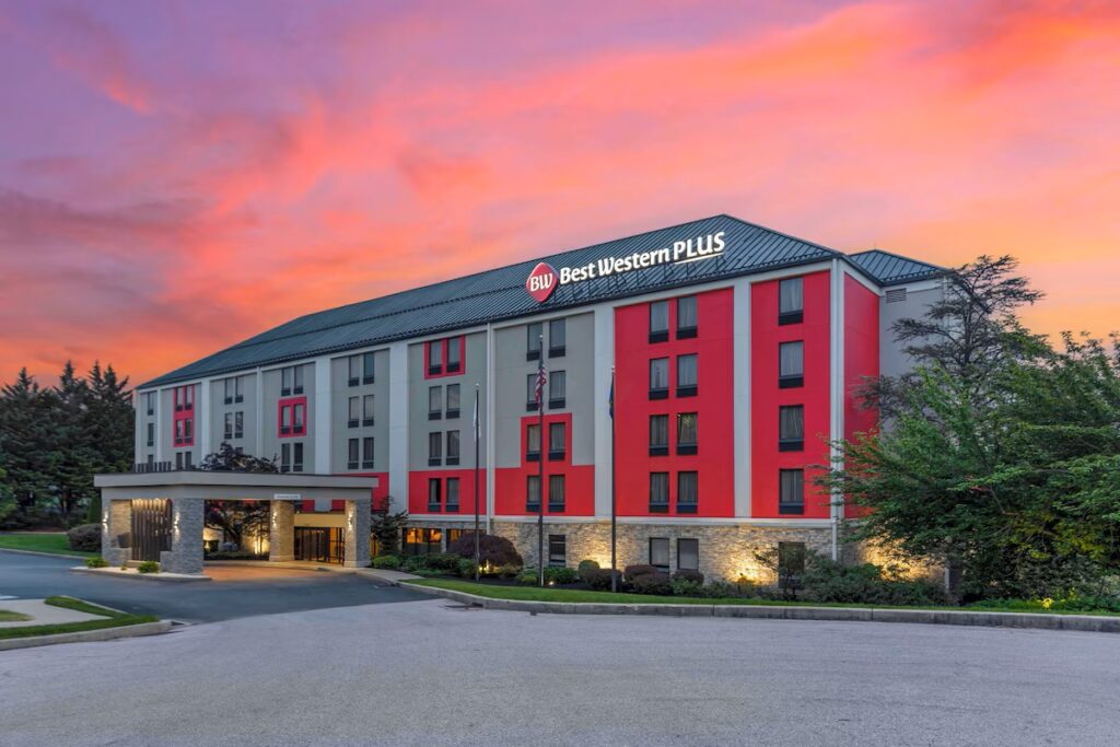 Best Western Plus Heritage Rail Inn & Suites - Image 3