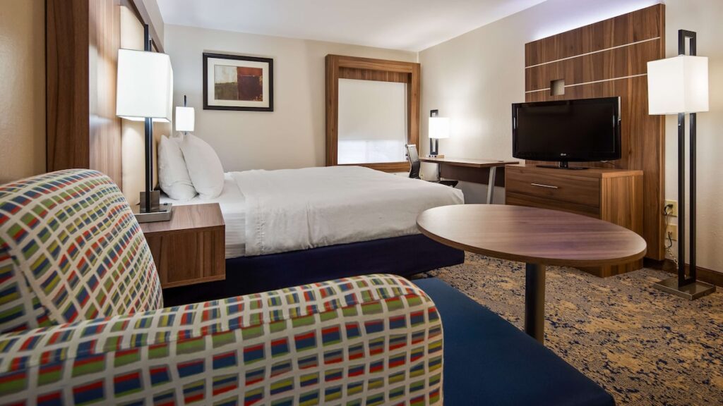 Best Western Plus Kansas City Airport-KCI East - Image 3