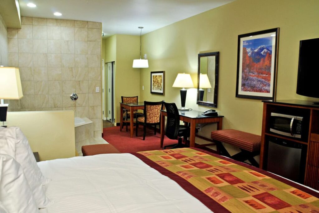 Best Western Plus Layton Park Hotel - Image 3