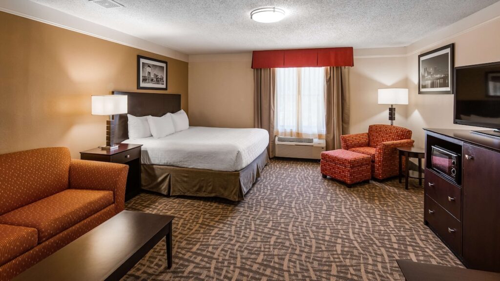 Best Western Plus Peoria - Image 3