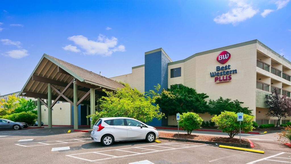 Best Western Plus Silverdale Beach Hotel - Image 4