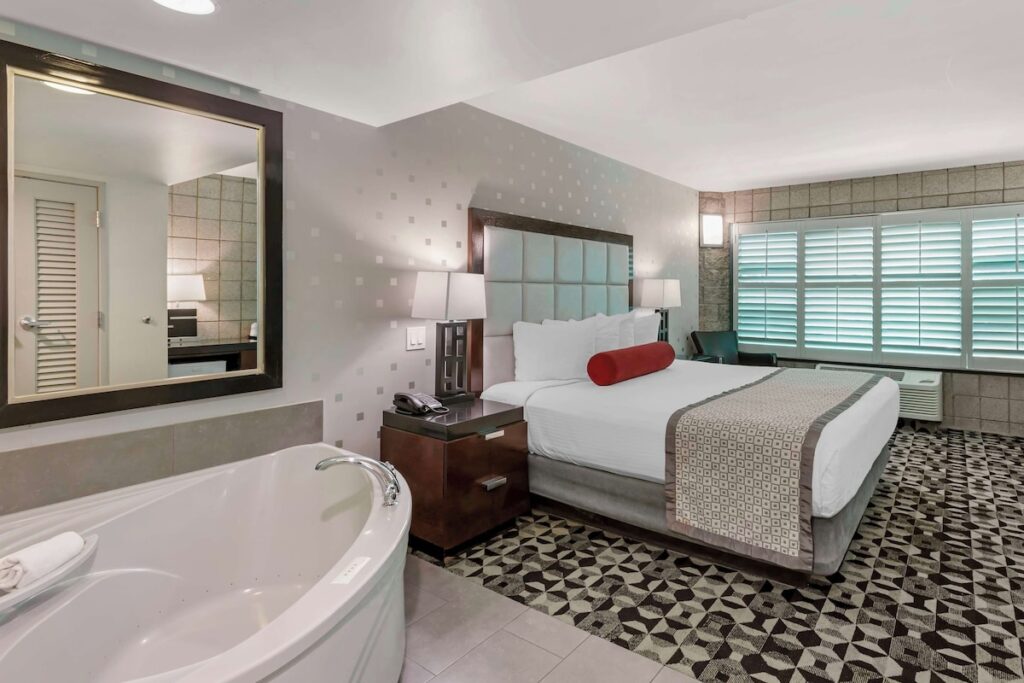 Best Western Plus Sundial - Image 4