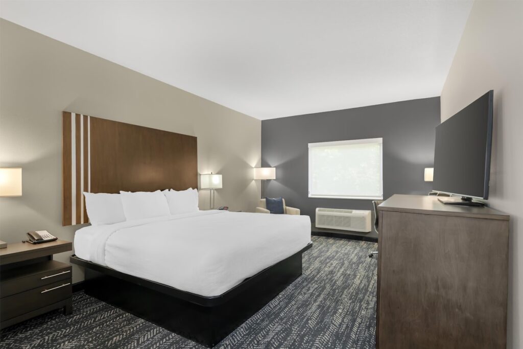 Best Western Plus Washington Hotel - Image 3