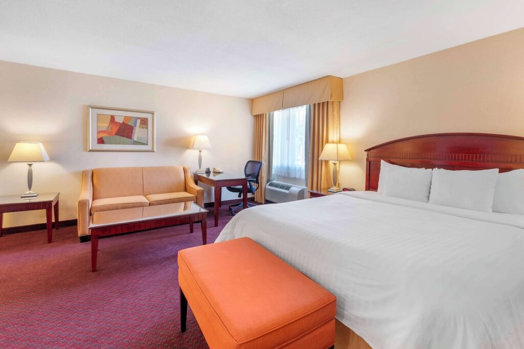 Best Western Plus West Covina Inn - Image 3
