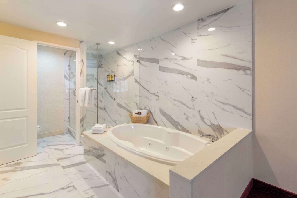 Best Western Plus West Covina Inn - Image 2