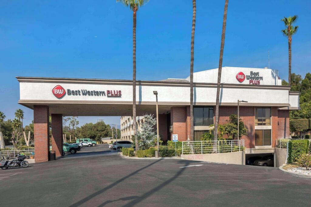Best Western Plus West Covina Inn - Image 4