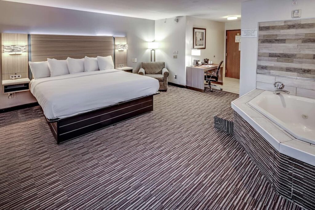 Best Western Port Columbus - Image 4