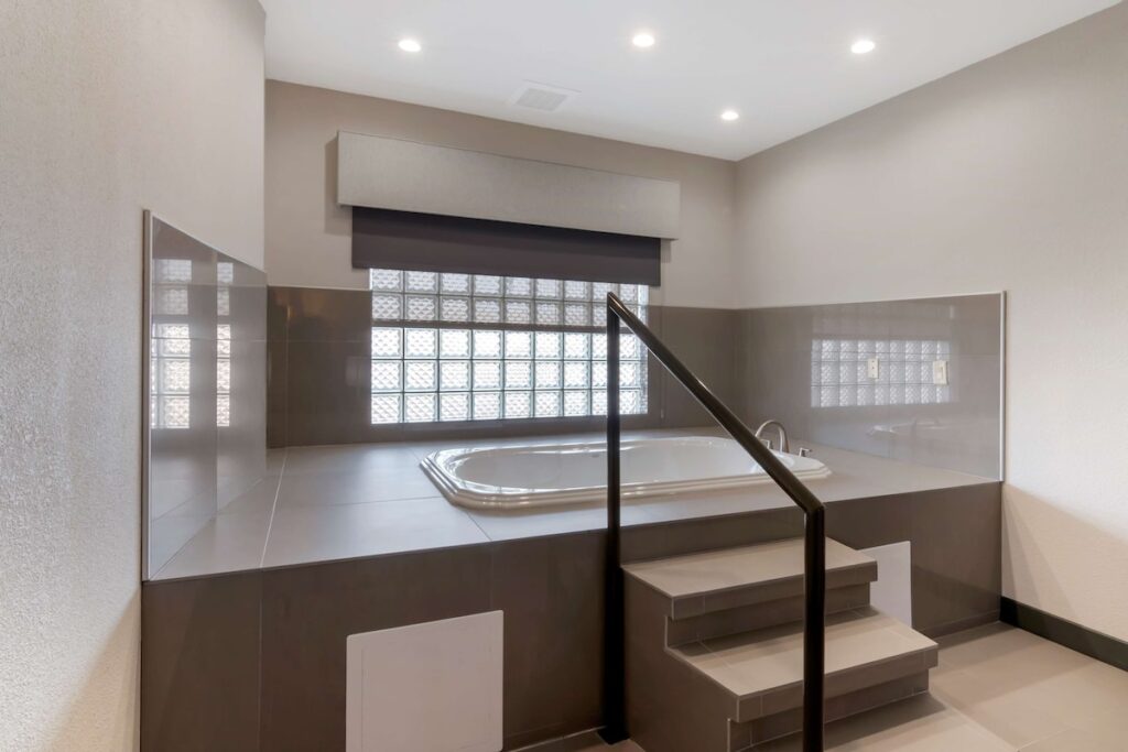 Best Western Premier Liberty Inn & Suites