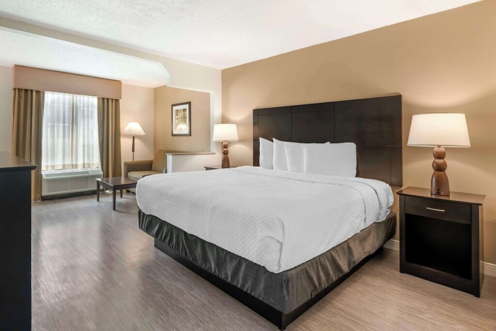 Best Western Suites - Image 3