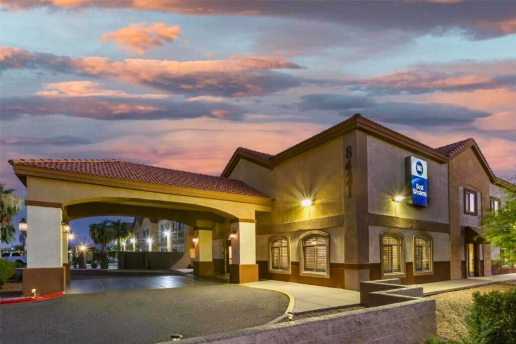 Best Western Tolleson - Image 4