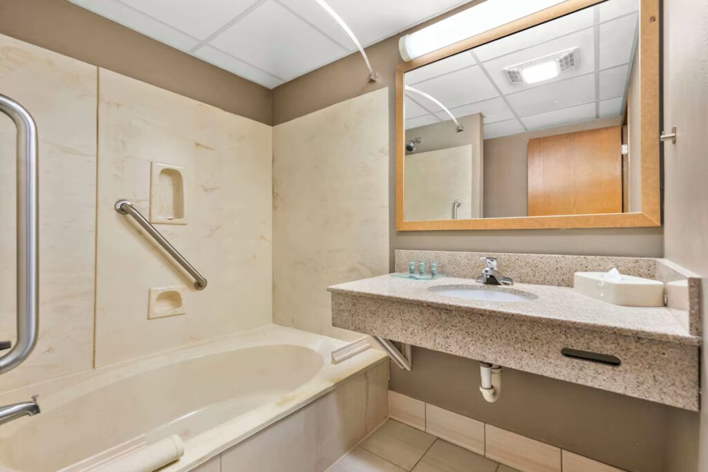 Best Western West Towne Suites - Image 1