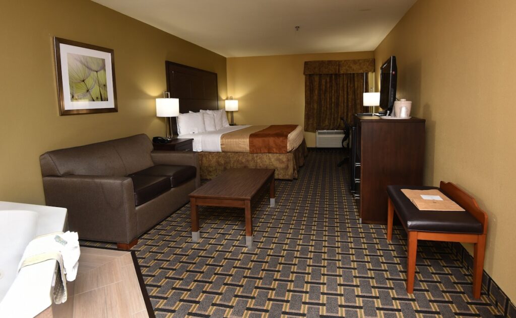 Best Western Zachary Inn - Image 3