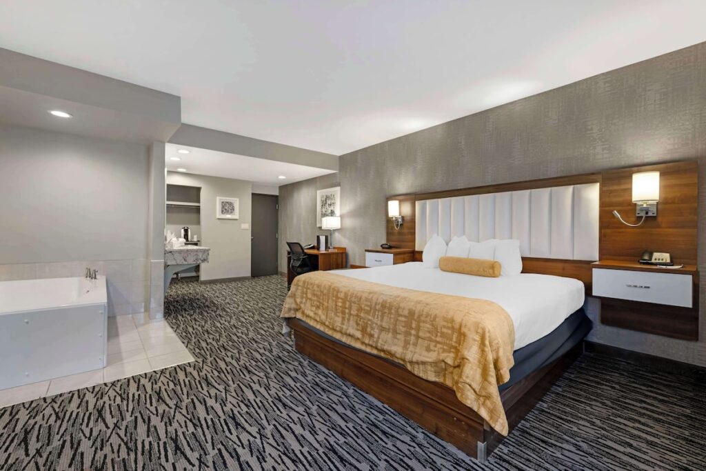 Best Western on the Avenue - Image 4