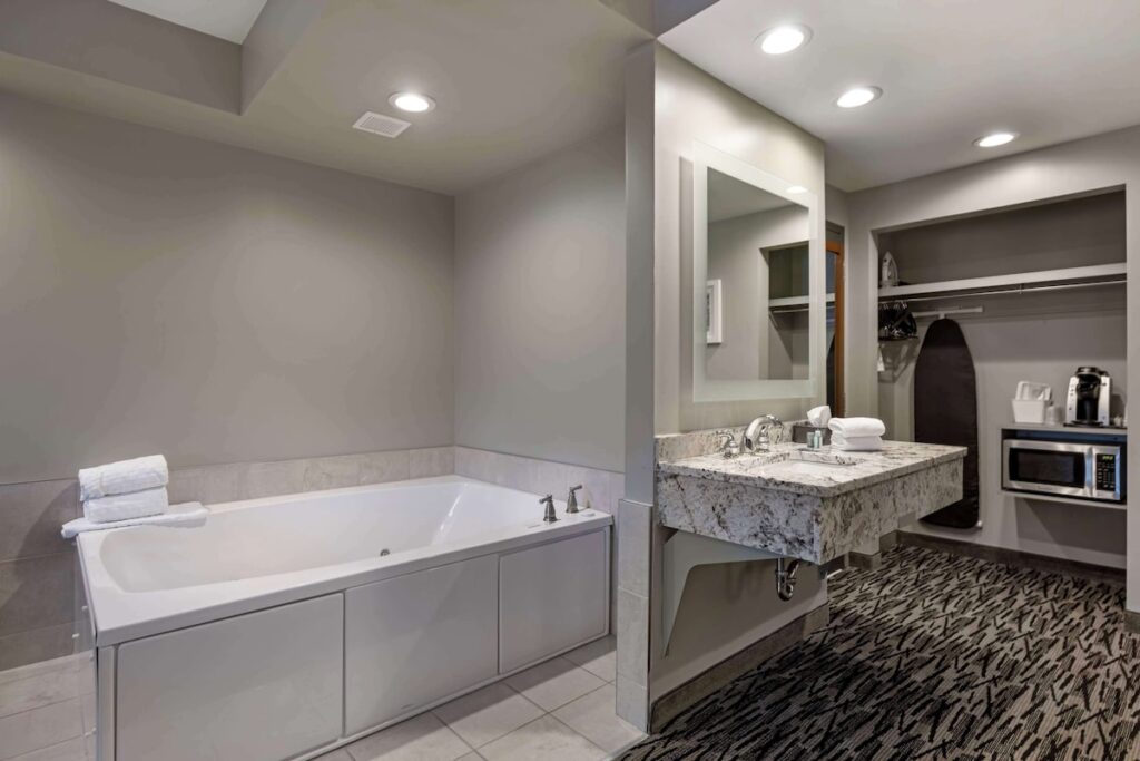 Best Western on the Avenue