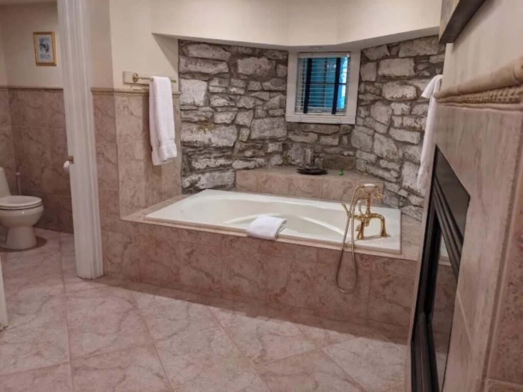 Blind Tiger Asheville - Image 2