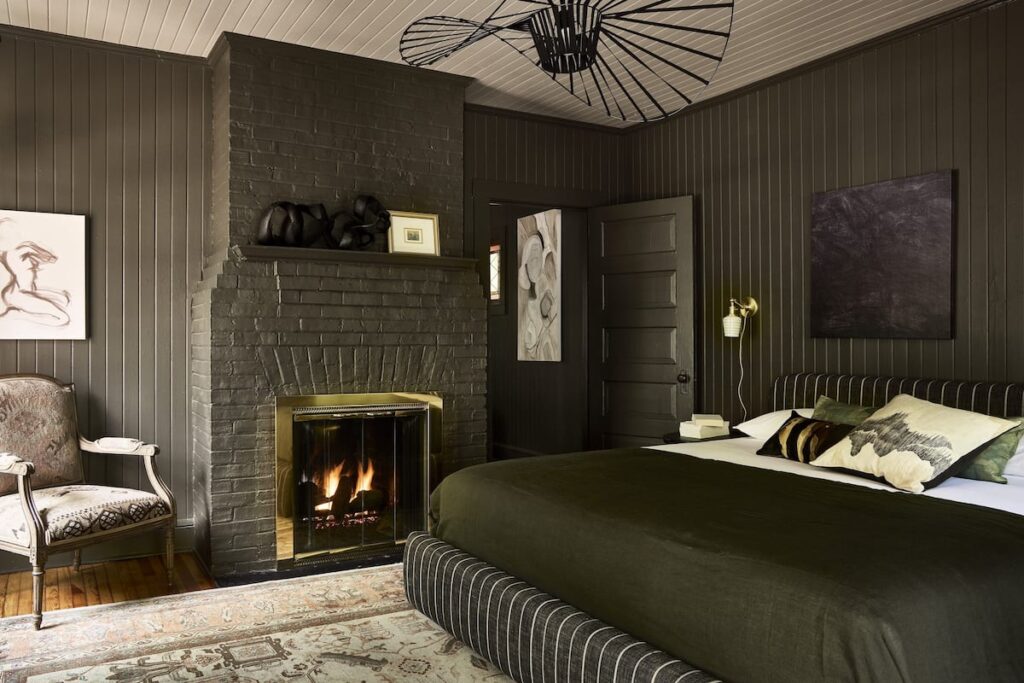 Blind Tiger Asheville - Image 4