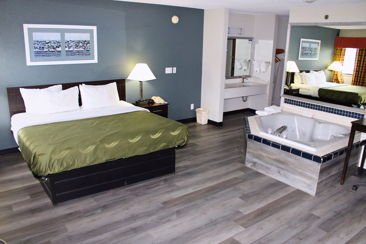 Blisspoint Inn Columbia City - Image 1