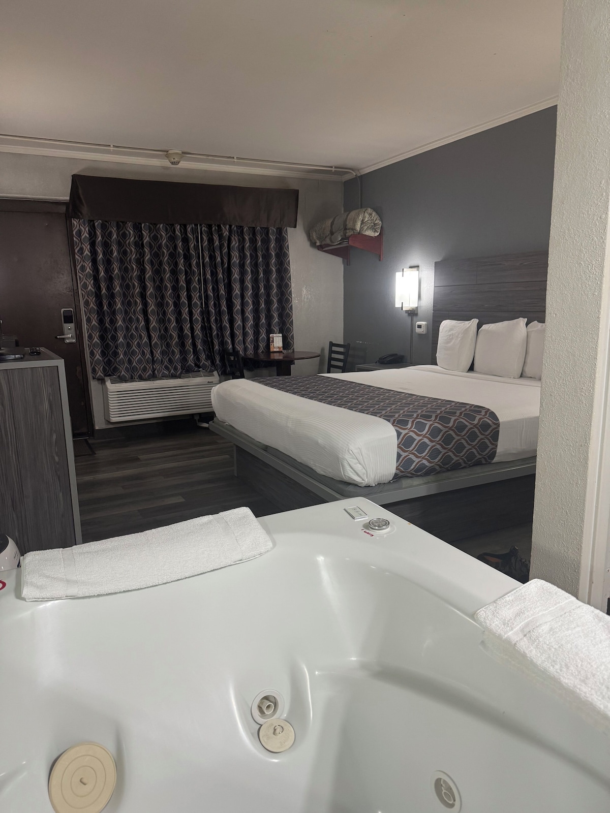 Bluestar Motel Naperville