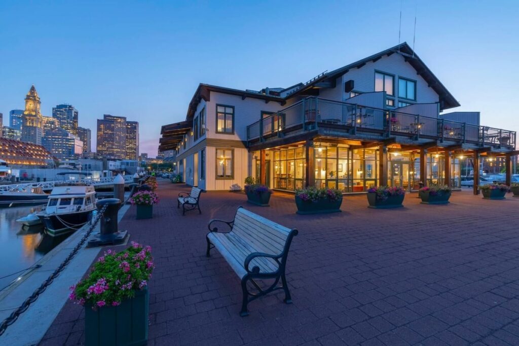 Boston Yacht Haven Inn & Marina - Image 2