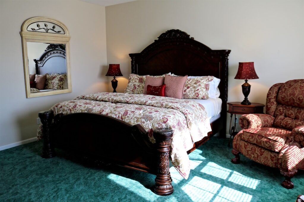 Bradford House Bed & Breakfast - Image 4