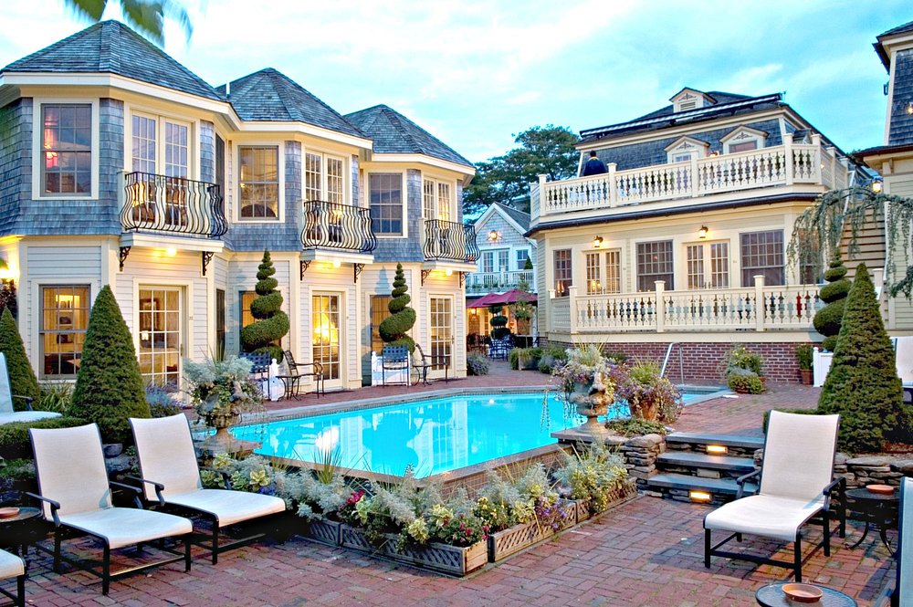 Brass Key Guesthouse – Adults Only - Image 2