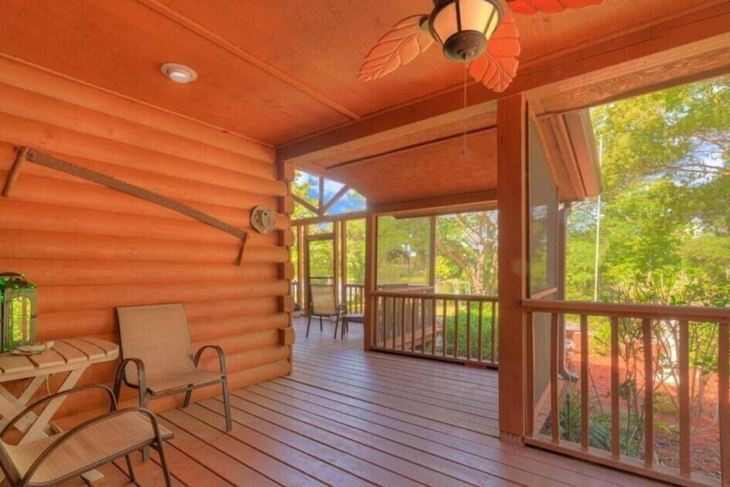 Cabin On The Lake - Image 4