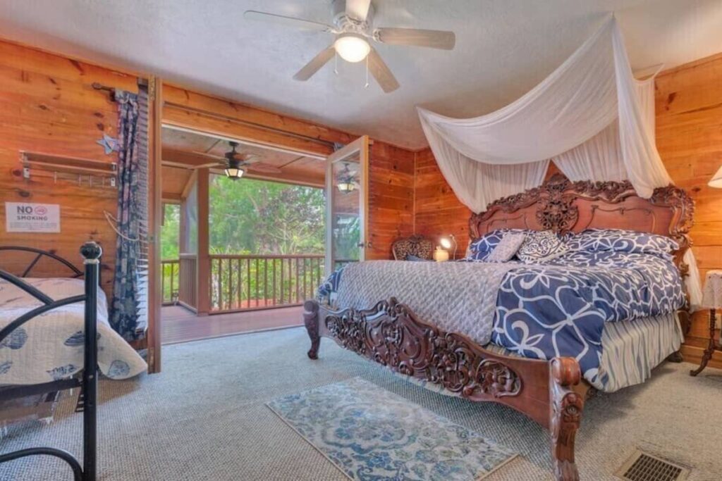 Cabin On The Lake - Image 3