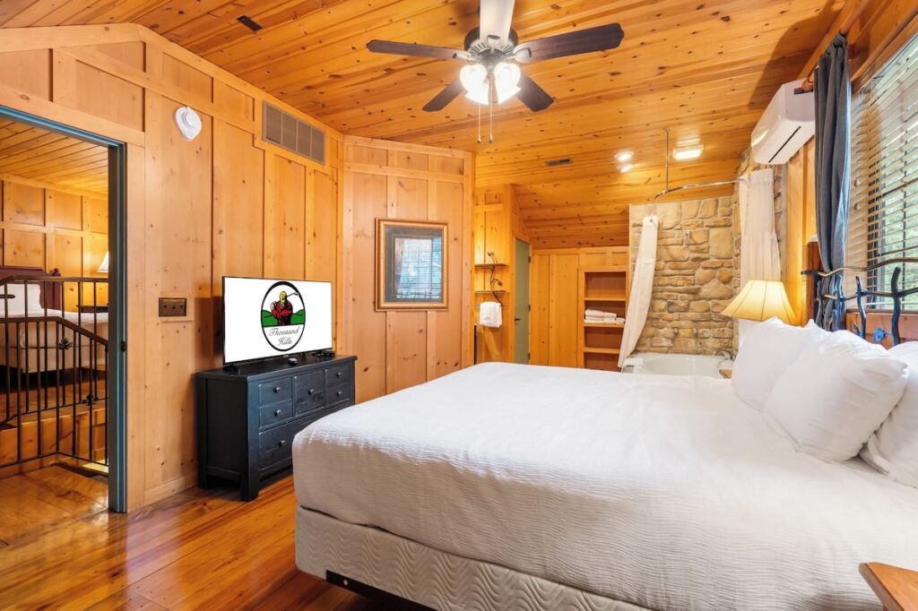 Cabins at Green Mountain - Image 4