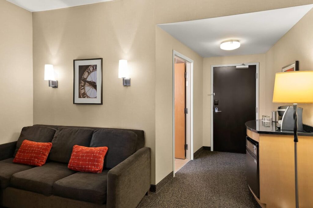 Cambria Hotel Columbus – Polaris - Image 4