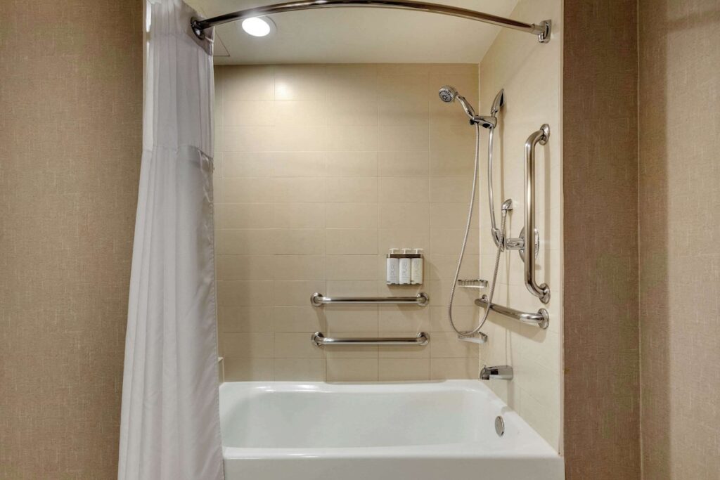 Cambria Hotel Denver International Airport - Image 2