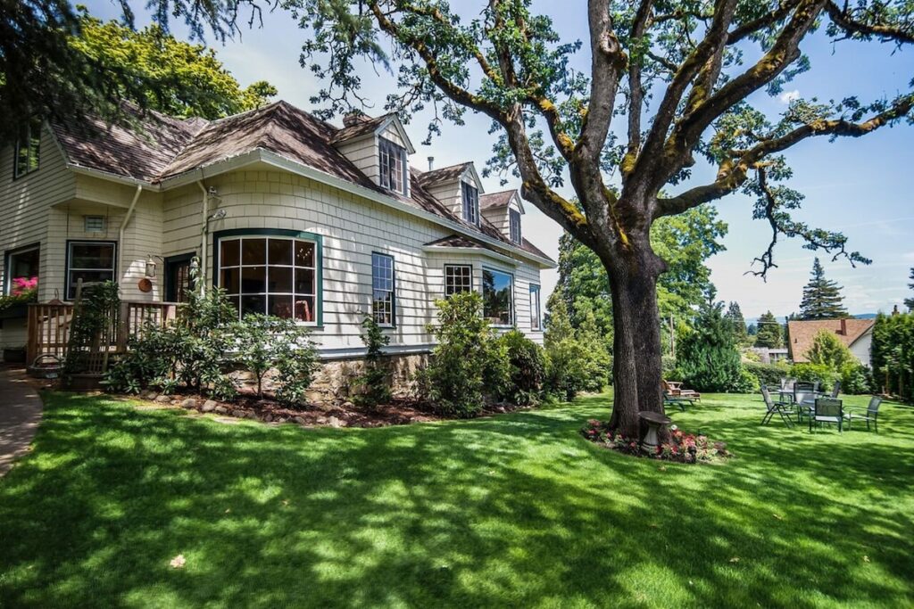 Campbell House Inn - Image 3