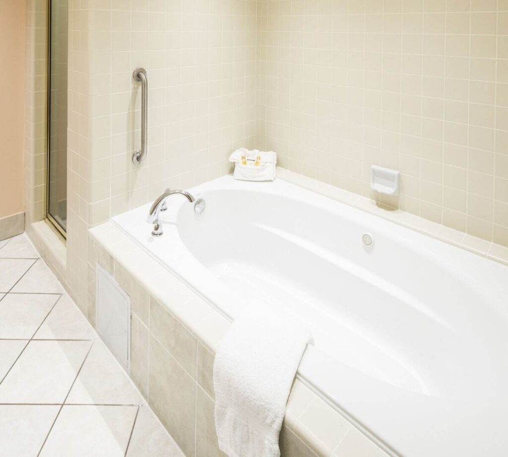 Campbell Inn - Image 1