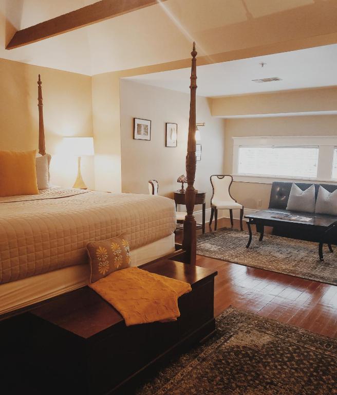 Canal Street Inn - Image 4