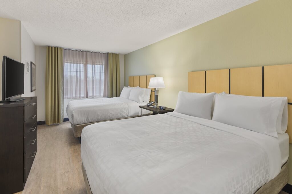 Candlewood Suites Charlotte – Arrowood by IHG - Image 4